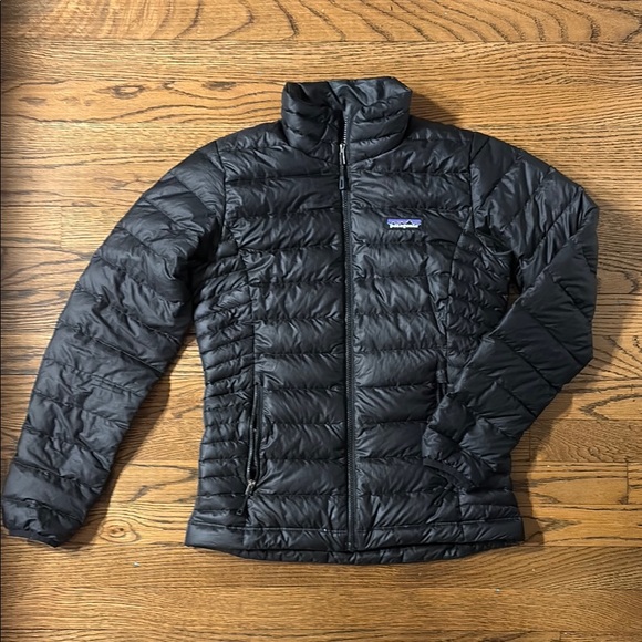 Patagonia Women's Black Puffer Jacket - Picture 1 of 1